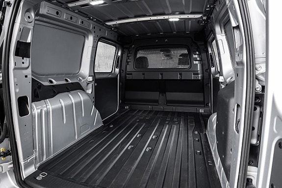 Ford Transit Connect 17 of 20
