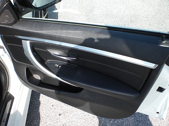 BMW 420i 14 of 28