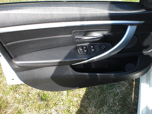 BMW 420i 24 of 28