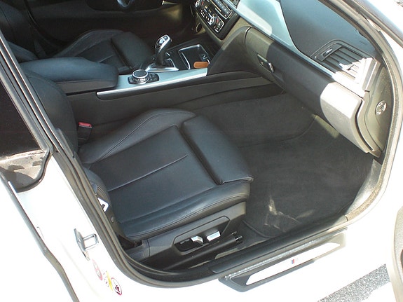 BMW 420i 11 of 28