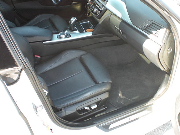 BMW 420i 12 of 28