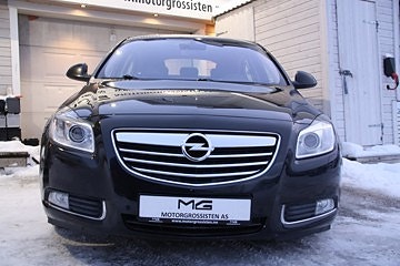 Opel Insignia 2 of 5