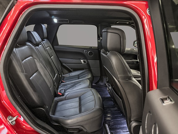 Land Rover Range Rover Sport 22 of 27
