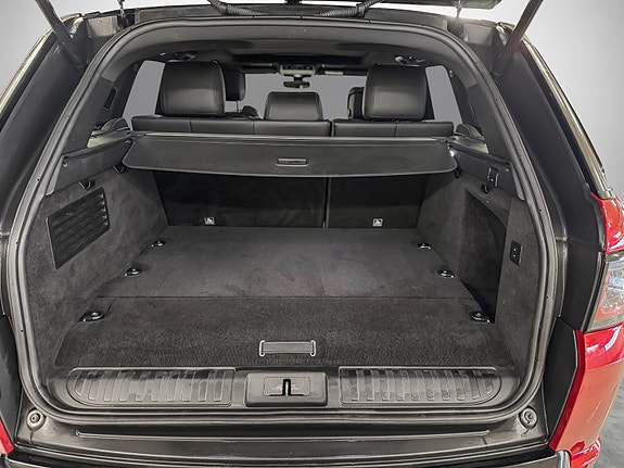 Land Rover Range Rover Sport 24 of 27