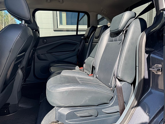 Ford Grand C-MAX 11 of 16