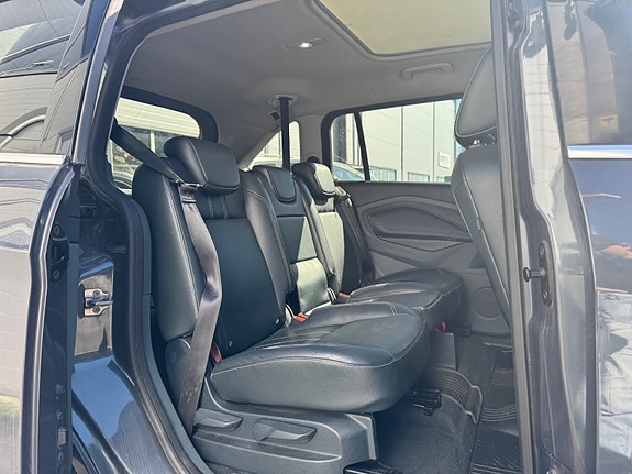 Ford Grand C-MAX 13 of 16