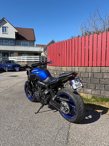 Yamaha MT-07 3 of 8