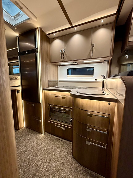 Bilde 28 av KABE ROYAL TM 780 LGB. Hengerfeste