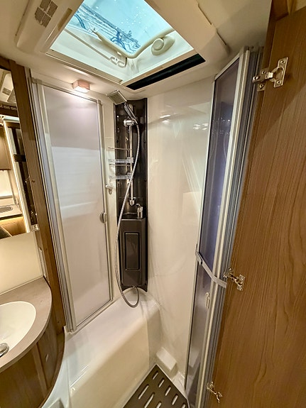 Bilde 30 av KABE ROYAL TM 780 LGB. Hengerfeste
