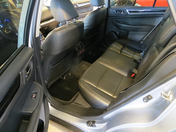 Subaru Outback 17 of 26