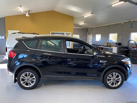 Ford Kuga 3 of 5