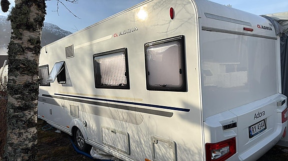 Adria Adorra 572 UT 5 of 13