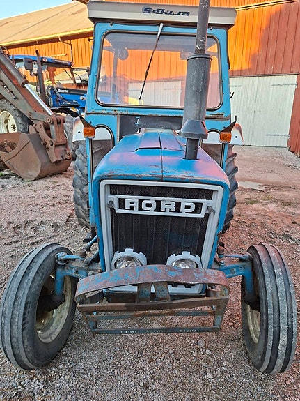 Ford 2600 5 of 5