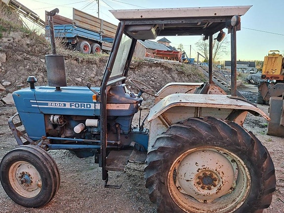Ford 2600 2 of 5