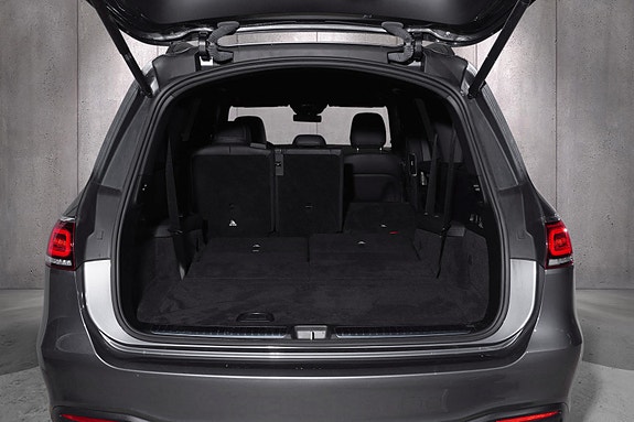 Mercedes-Benz GLS63 15 of 30