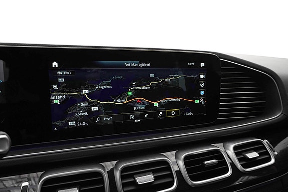 Mercedes-Benz GLS63 28 of 30