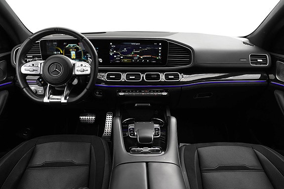 Mercedes-Benz GLS63 22 of 30