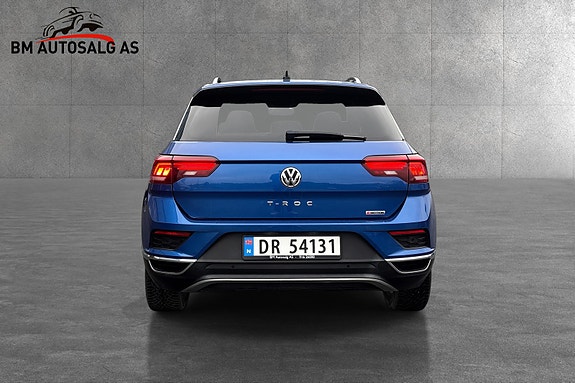 Volkswagen T-Roc 4 of 5