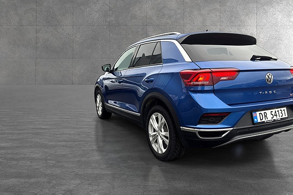 Volkswagen T-Roc 5 of 5