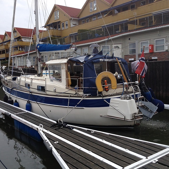 Godt vedlikeholdt Hallberg Rassy 94 Kutter 3 of 5