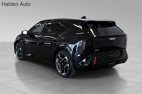 Kia EV4 7 of 20