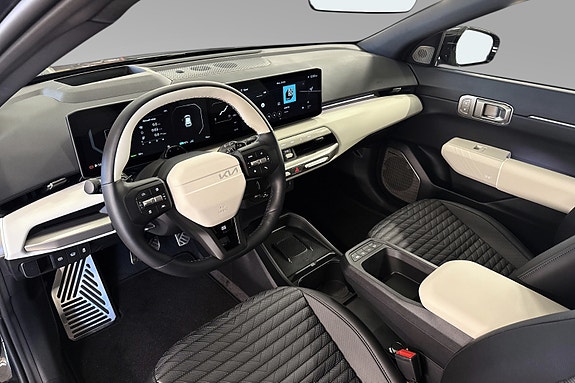 Kia EV4 9 of 20