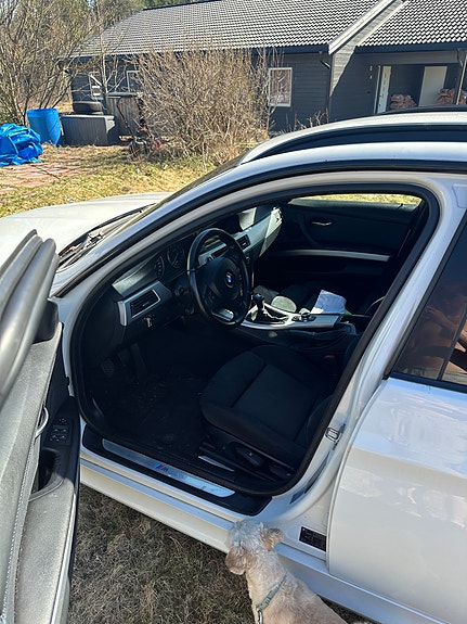 BMW 318i 7 of 14