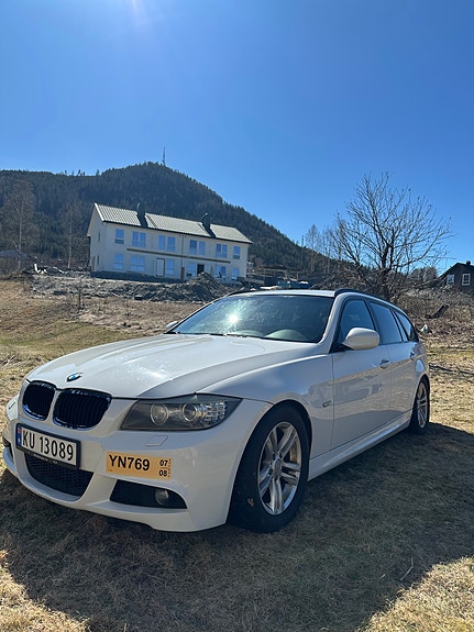 BMW 318i 3 of 14