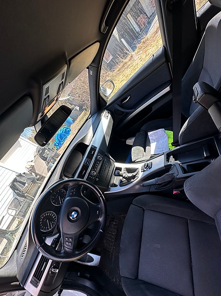 BMW 318i 8 of 14