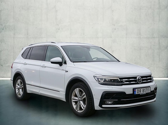 Volkswagen Tiguan Allspace 7 of 19