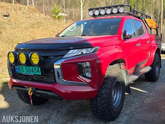 Mitsubishi L200