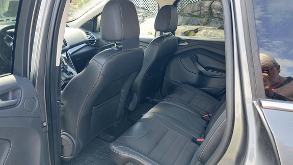 Ford Kuga 5 of 6