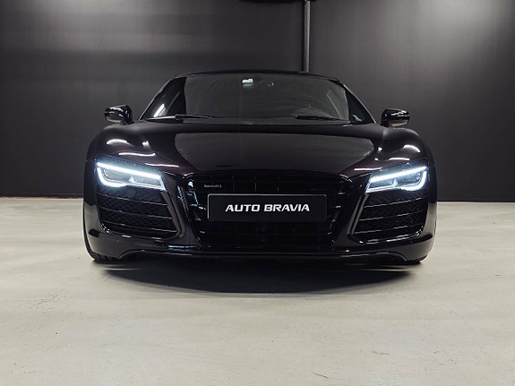 Audi R8 2 of 5