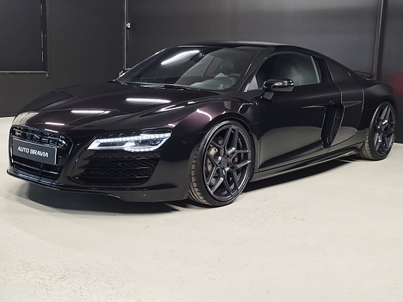 Audi R8 3 of 5