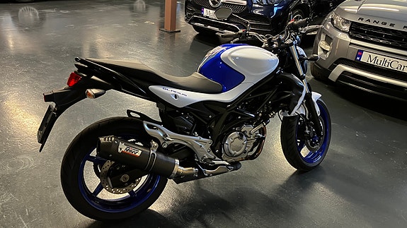 Suzuki SFV 650 Gladius