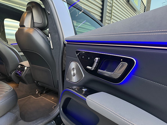 Mercedes-Benz EQS450 18 of 30