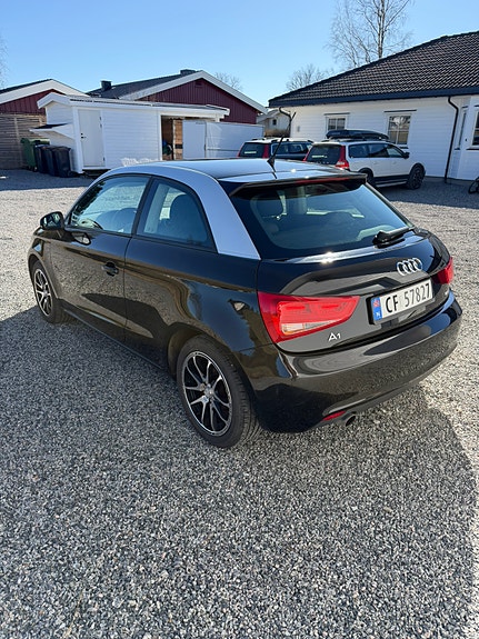 Audi A1 4 of 5