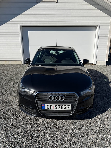 Audi A1 2 of 5