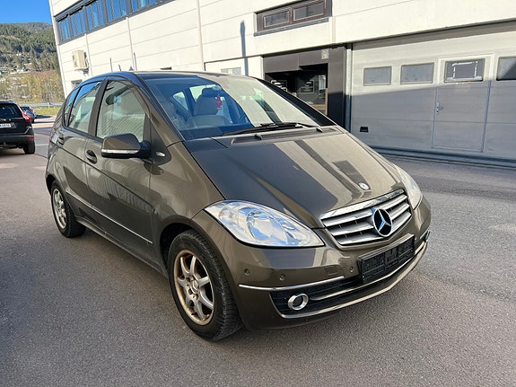 Mercedes-Benz 170 3 of 17