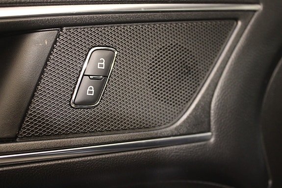 Ford Galaxy 22 of 30