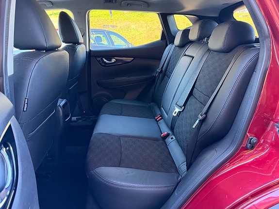 Nissan Qashqai 16 of 30