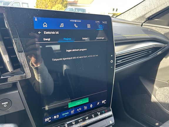 Renault Scenic E-Tech 30 of 30