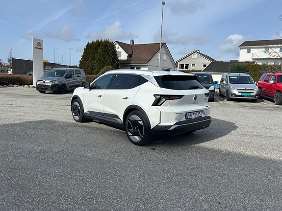 Renault Scenic E-Tech 7 of 30