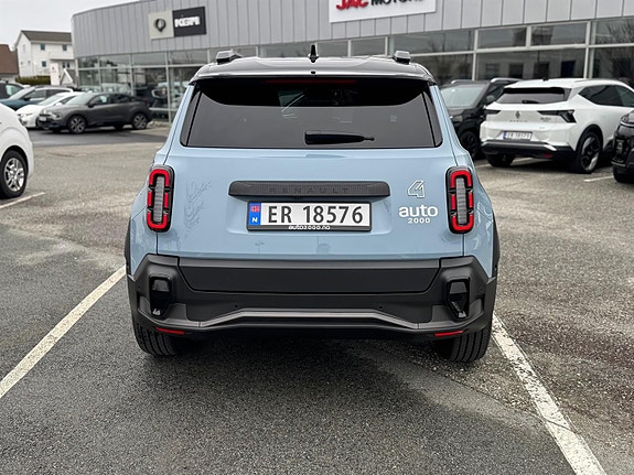 Renault 4 E-Tech 6 of 30