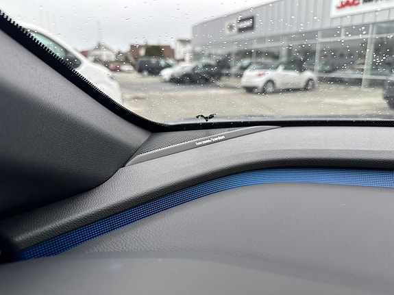 Renault Megane 25 of 30