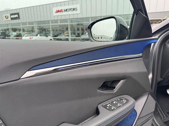 Renault Megane 18 of 30