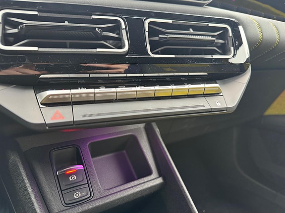 Renault 5 E-Tech 29 of 30