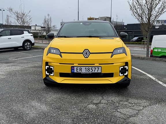 Renault 5 E-Tech 2 of 30