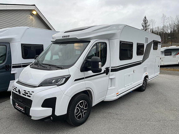 Knaus L!VE TI 700 MEG Platinum Selection // 180 HK, 8-trinns automat, Alde varme , Enkle senger, adaptive fartsholder