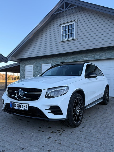 Mercedes-Benz GLC220 d 2 of 20